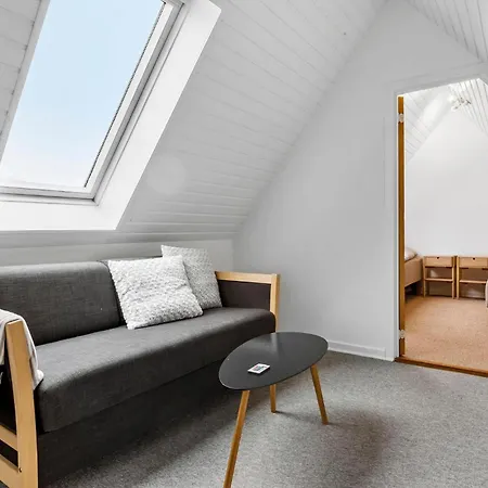 4 Bedroom Awesome In *